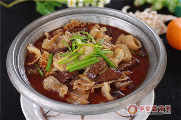 在达坂城区开火锅店